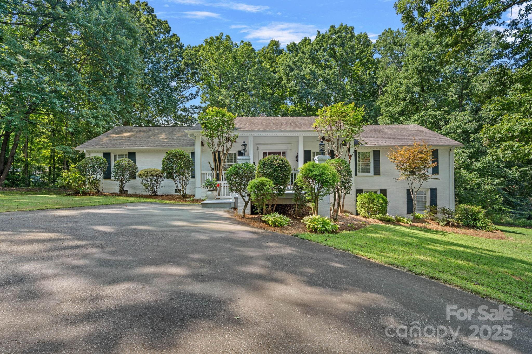 4610 Spicewood Drive Charlotte NC 28227