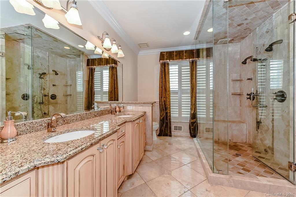 3905 Seminole Court Charlotte NC 28210