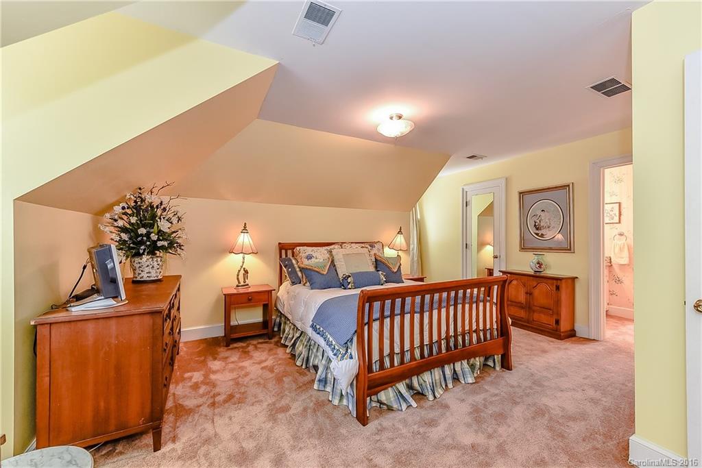 3905 Seminole Court Charlotte NC 28210