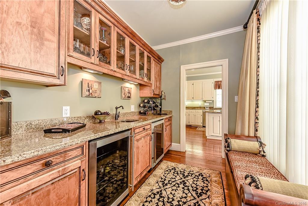 3905 Seminole Court Charlotte NC 28210