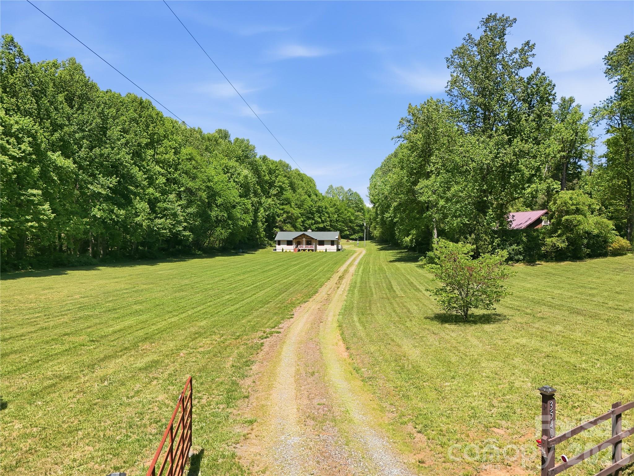 3540 Fork Creek Road Saluda NC 28773