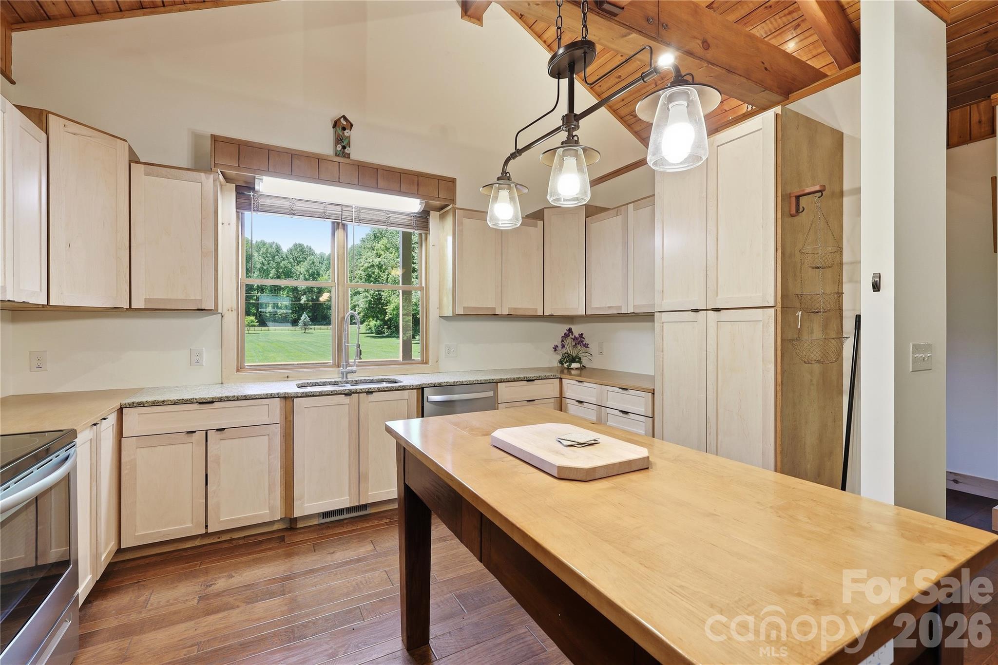 3540 Fork Creek Road Saluda NC 28773