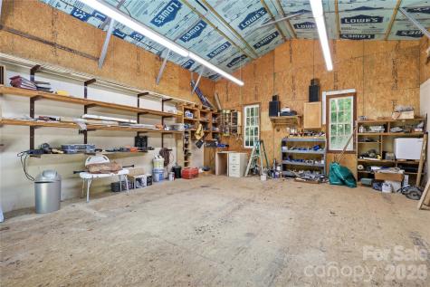 3540 Fork Creek Road Saluda NC 28773