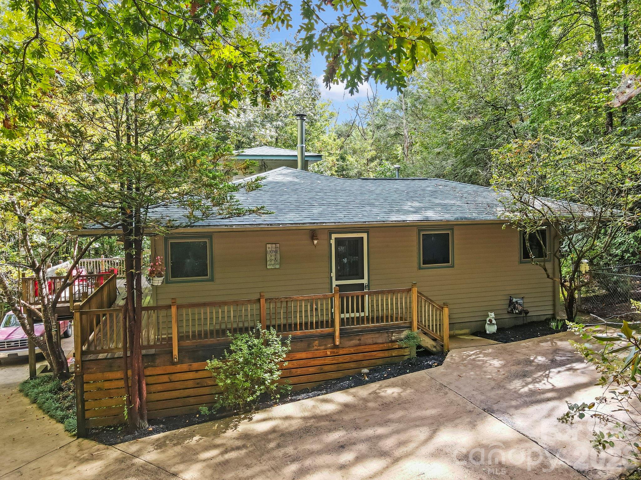 428 Lakeland Drive Pisgah Forest NC 28768
