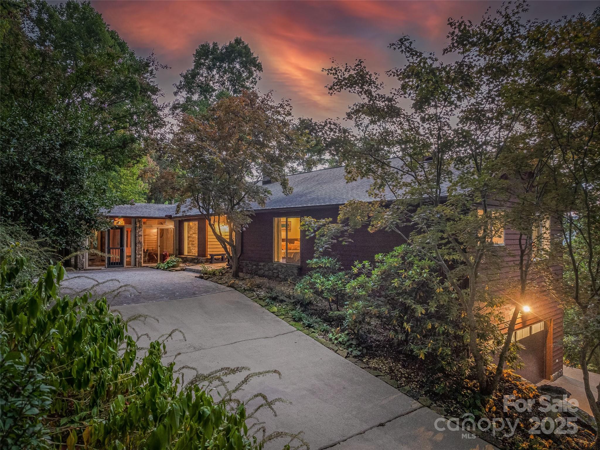 605 Upper Sondley Drive Asheville NC 28805
