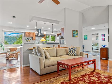 605 Upper Sondley Drive Asheville NC 28805