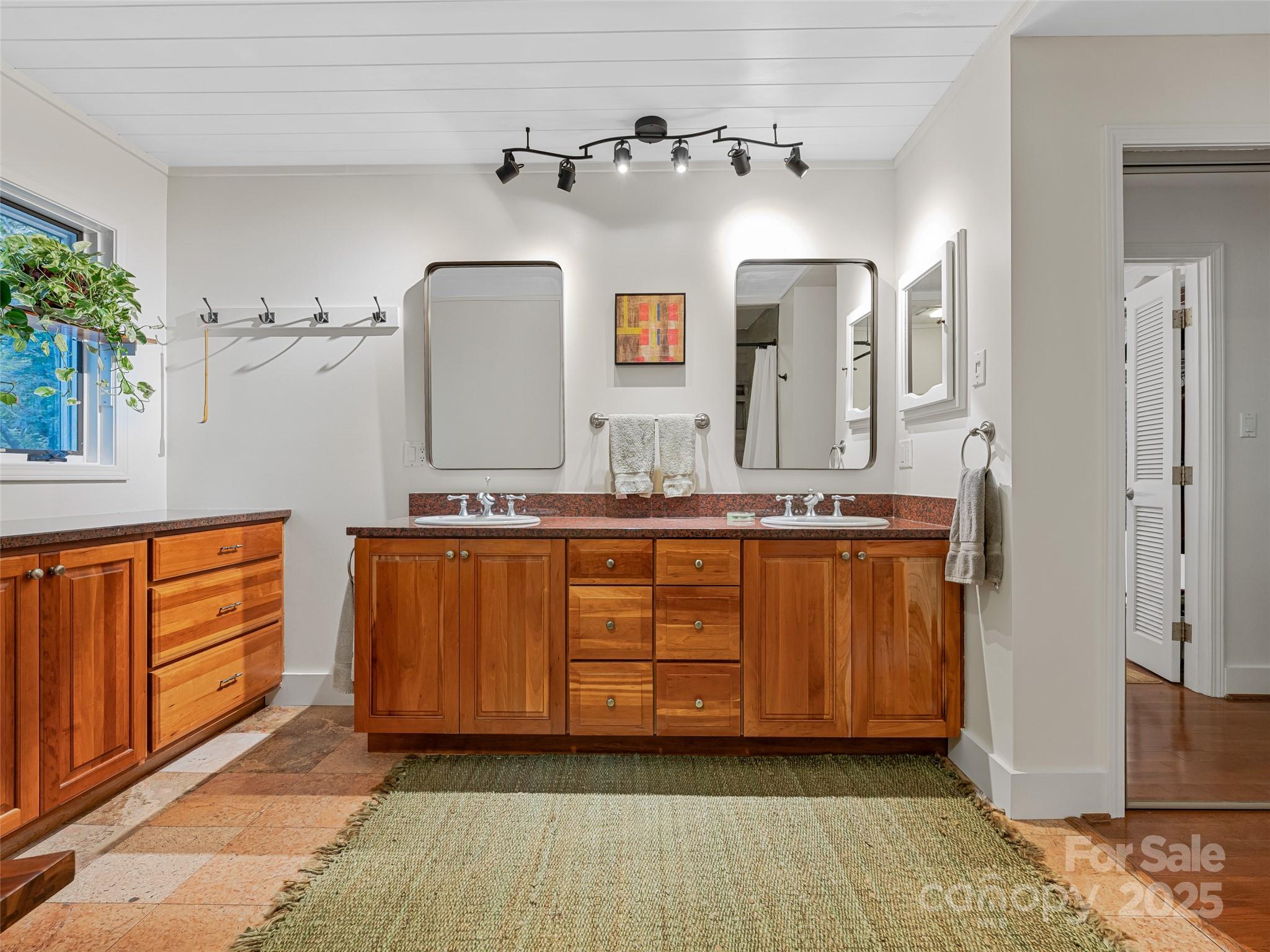 605 Upper Sondley Drive Asheville NC 28805