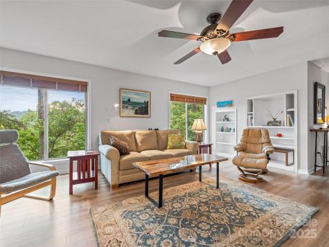 605 Upper Sondley Drive Asheville NC 28805