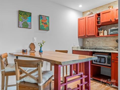 605 Upper Sondley Drive Asheville NC 28805