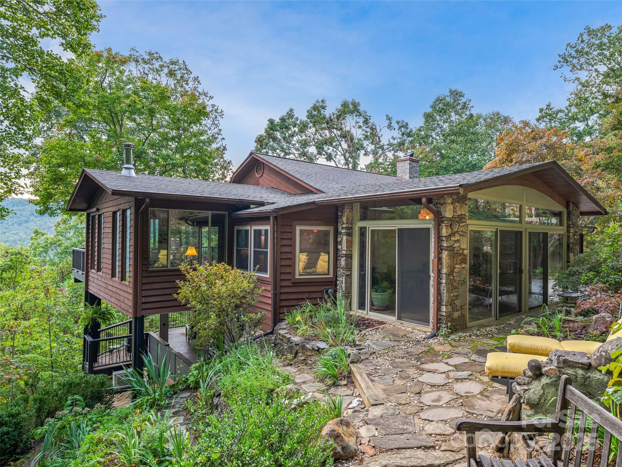 605 Upper Sondley Drive Asheville NC 28805