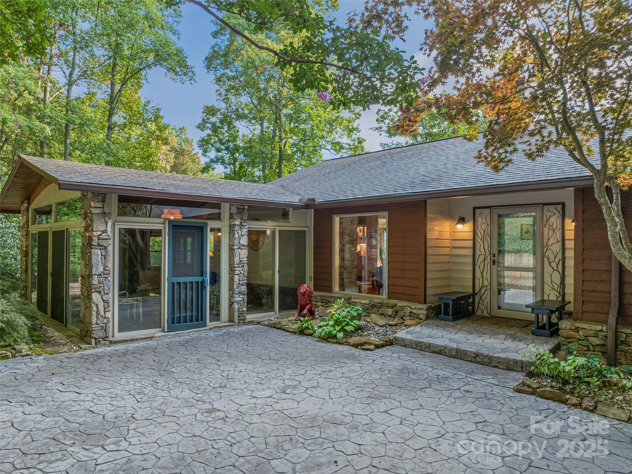 605 Upper Sondley Drive Asheville NC 28805