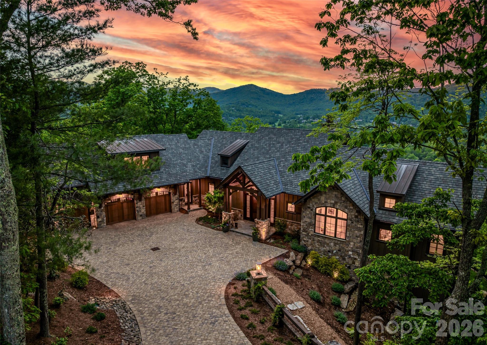 32 Featherstone Trail Arden NC 28704