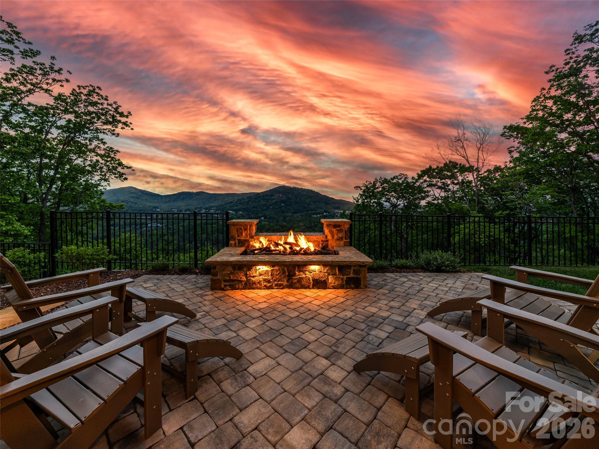 32 Featherstone Trail Arden NC 28704