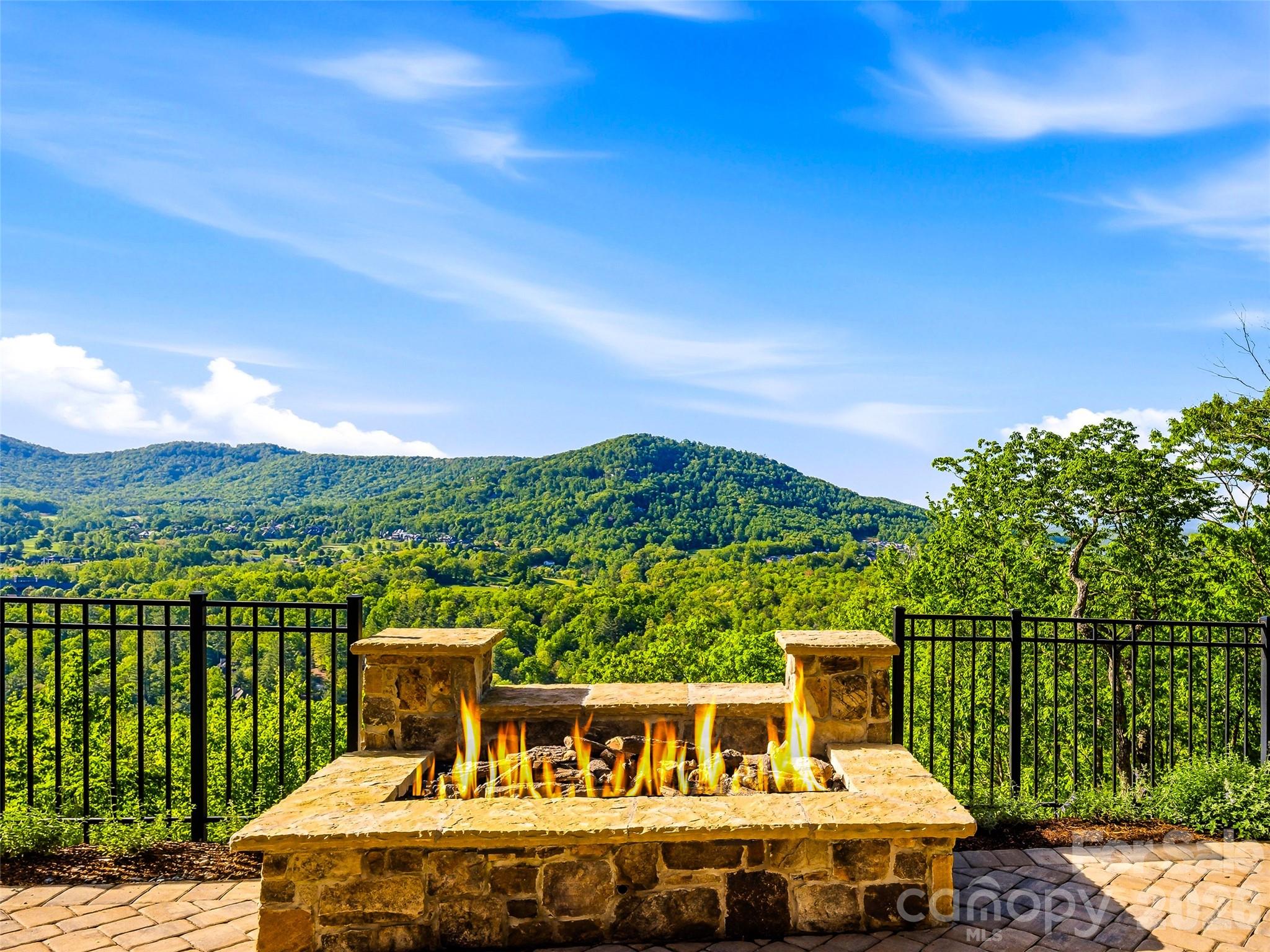 32 Featherstone Trail Arden NC 28704