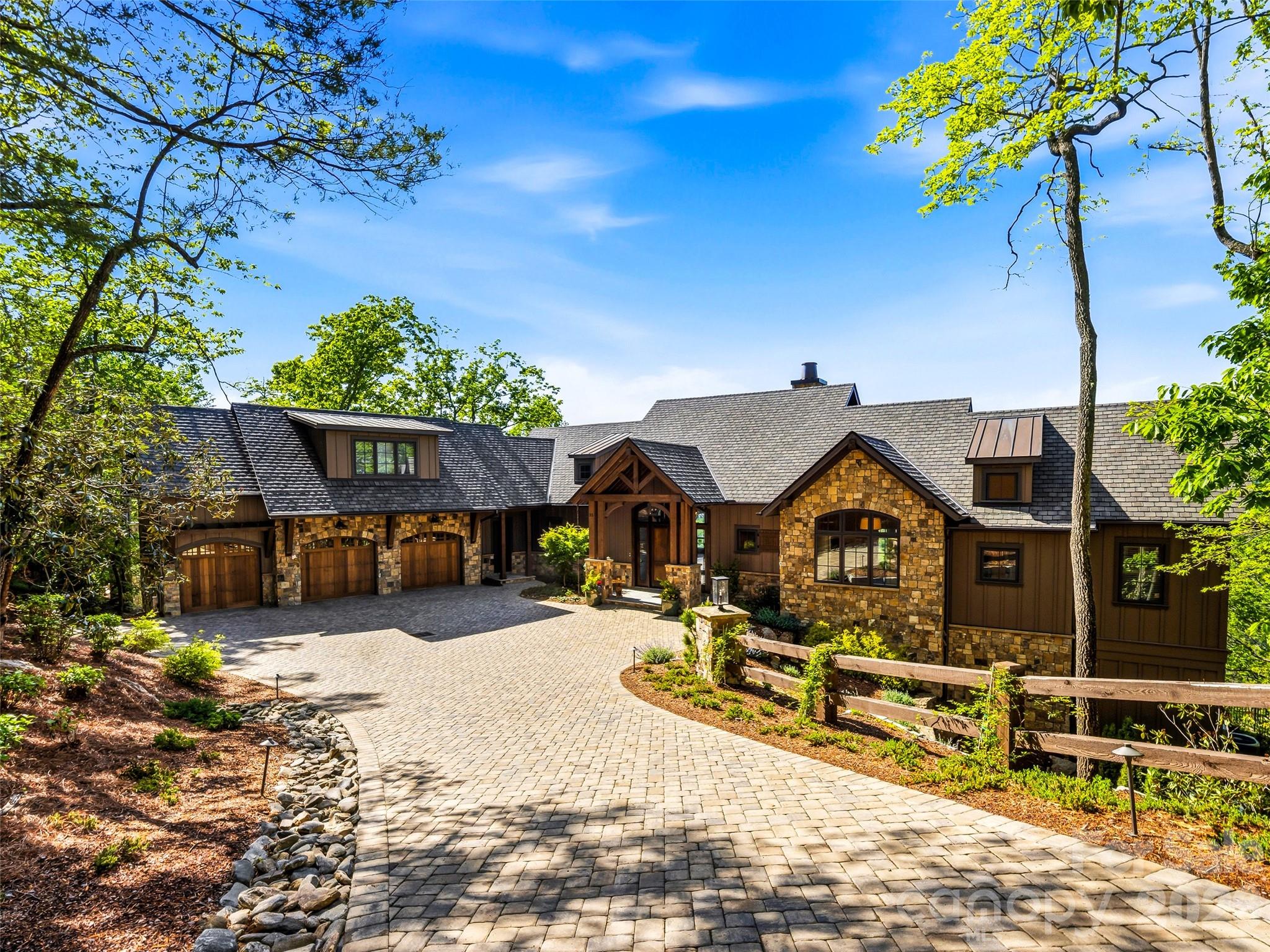 32 Featherstone Trail Arden NC 28704