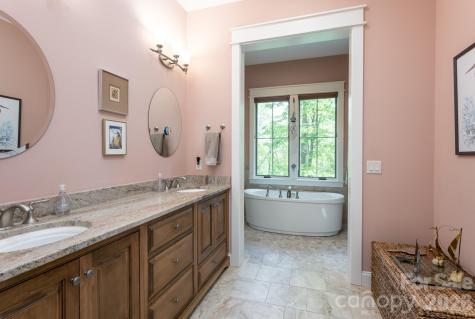 587 Autumn Sky Drive Hendersonville NC 28792