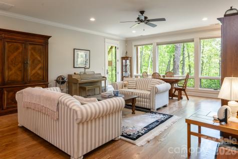 587 Autumn Sky Drive Hendersonville NC 28792