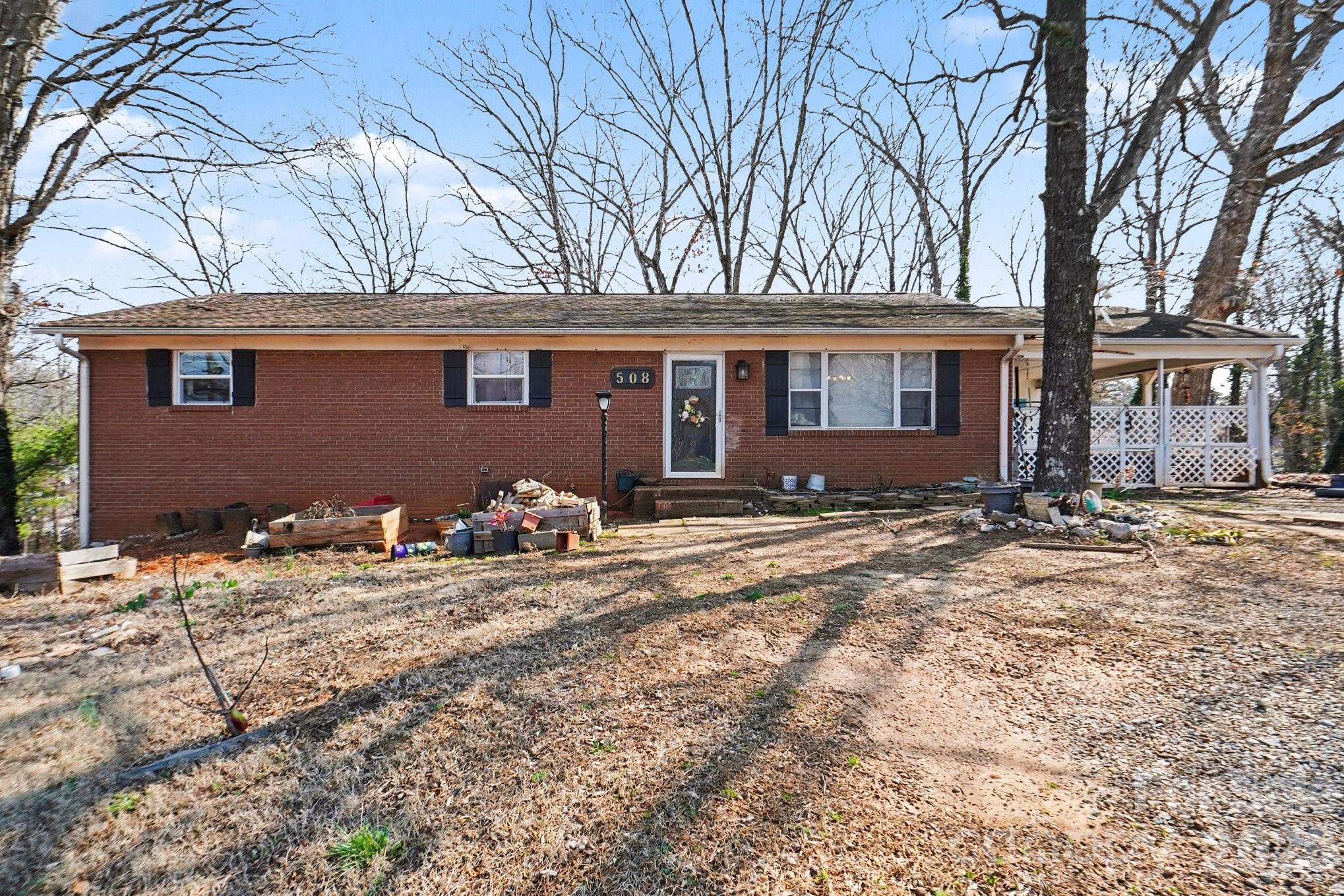 508 Pineywood Road Thomasville NC 27360