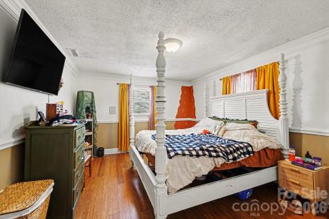 508 Pineywood Road Thomasville NC 27360