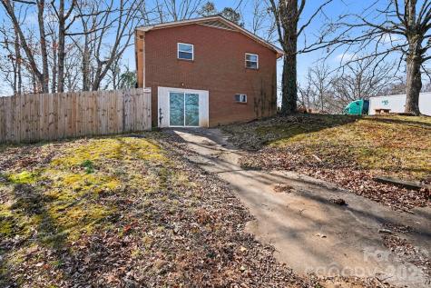 508 Pineywood Road Thomasville NC 27360