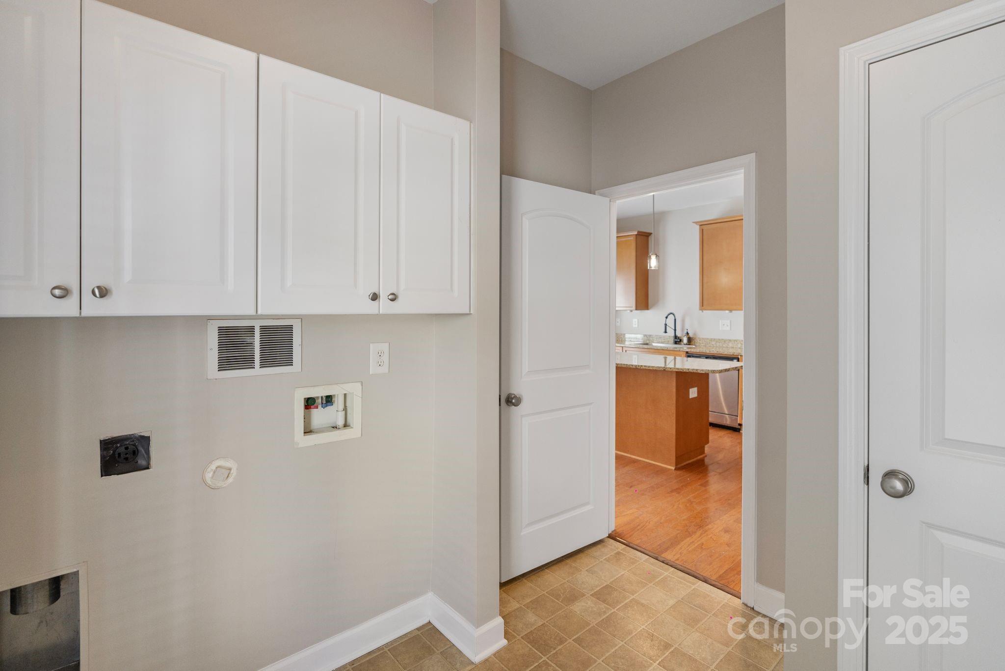 3320 Tulip Tree Lane Charlotte NC 28273