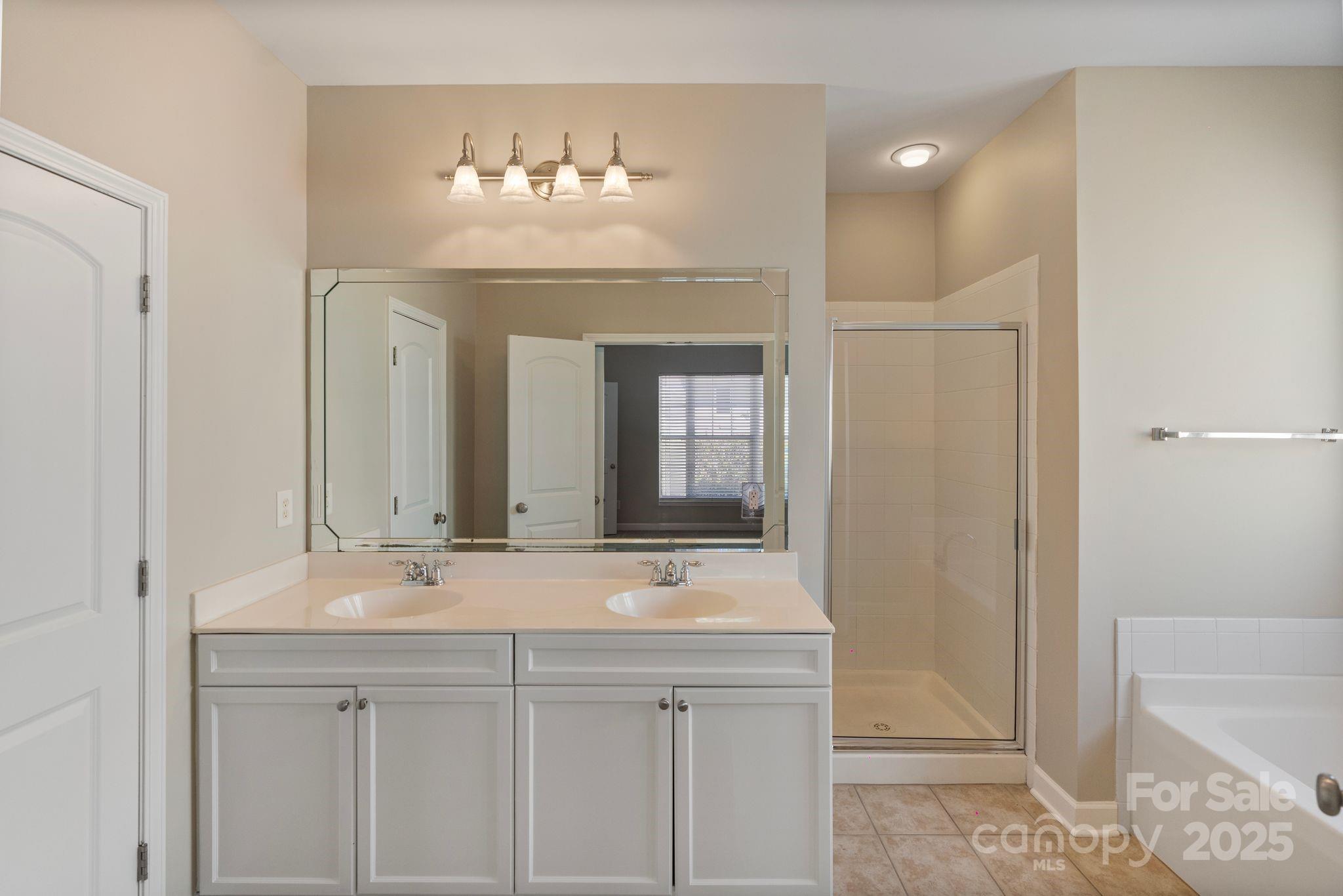 3320 Tulip Tree Lane Charlotte NC 28273