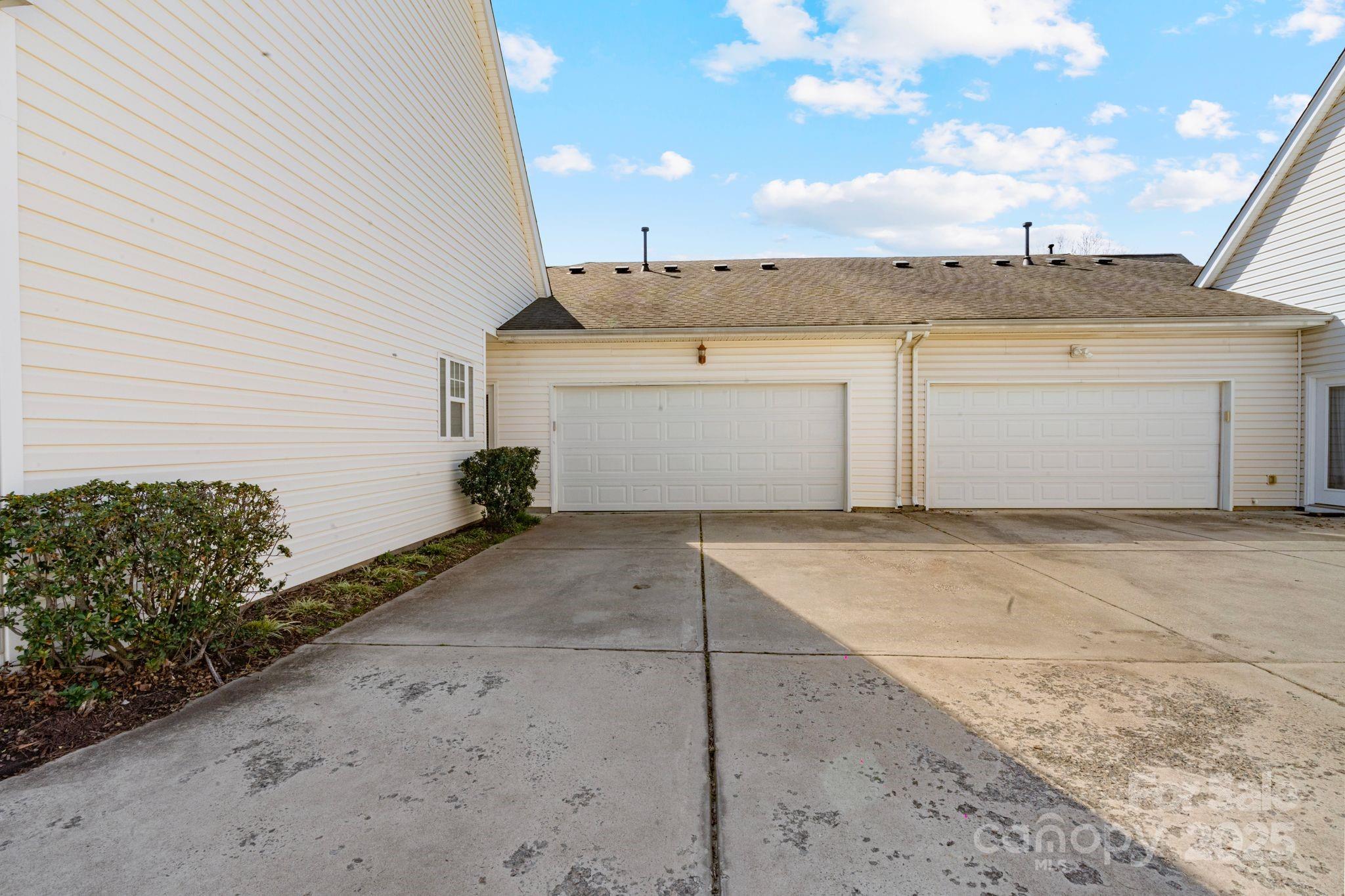 3320 Tulip Tree Lane Charlotte NC 28273