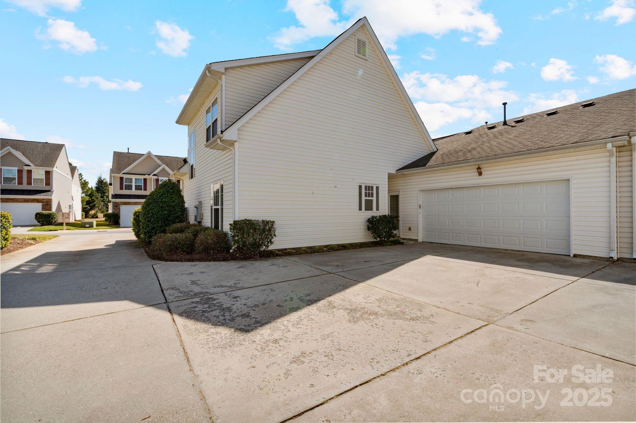 3320 Tulip Tree Lane Charlotte NC 28273