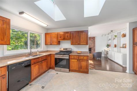 38 Faircrest Road Asheville NC 28804