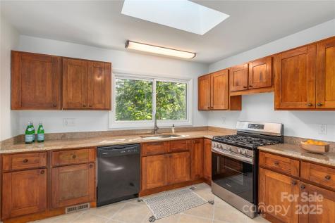 38 Faircrest Road Asheville NC 28804