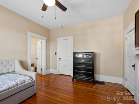 127 Pennsylvania Avenue Asheville NC 28806