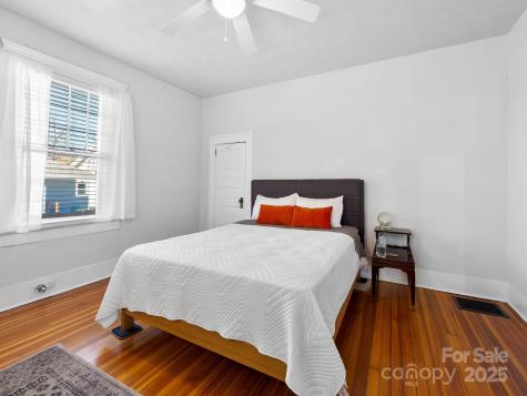 127 Pennsylvania Avenue Asheville NC 28806