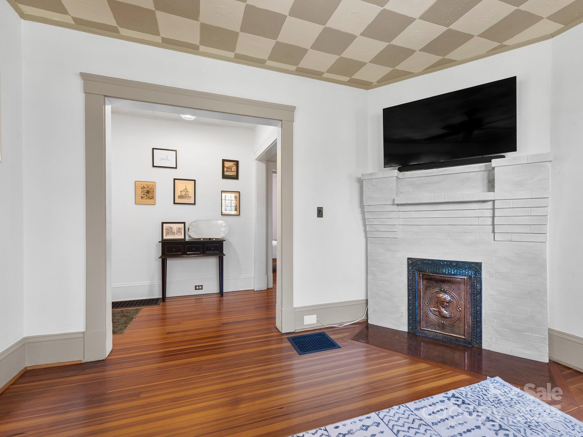 127 Pennsylvania Avenue Asheville NC 28806