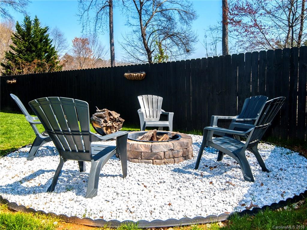 104 Overlook Court Mount Holly NC 28120