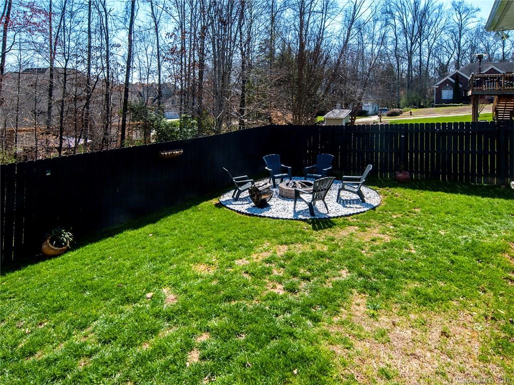 104 Overlook Court Mount Holly NC 28120
