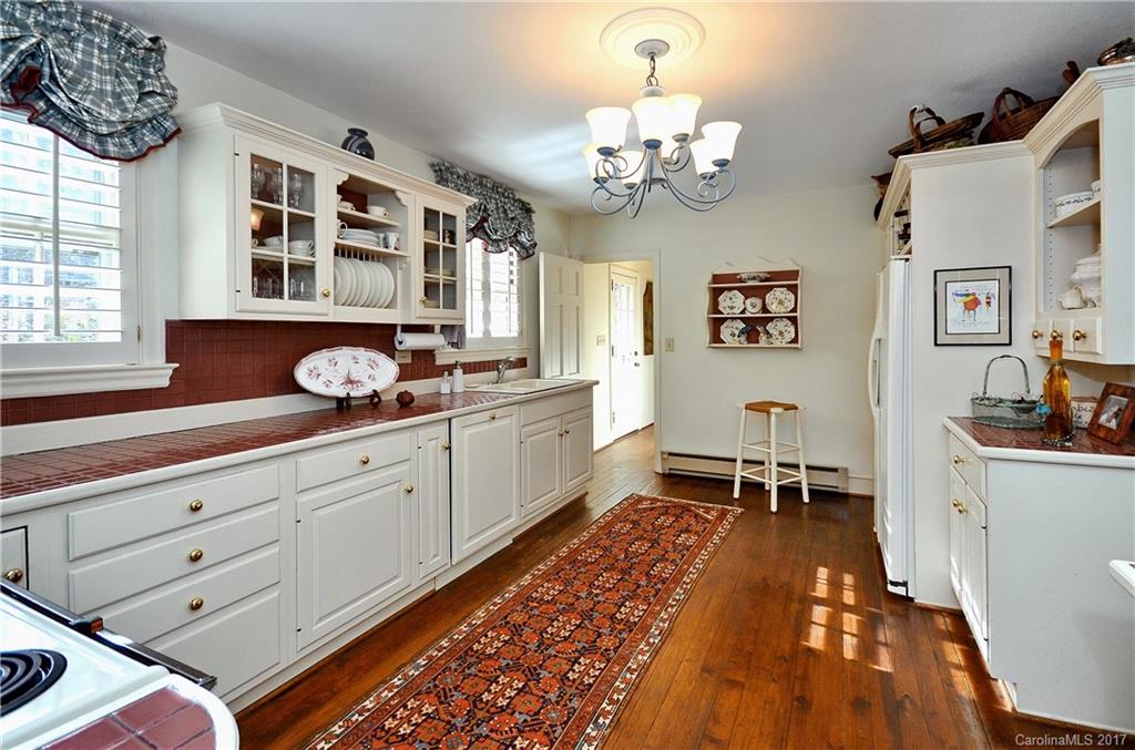 6 Busbee Road Asheville NC 28803