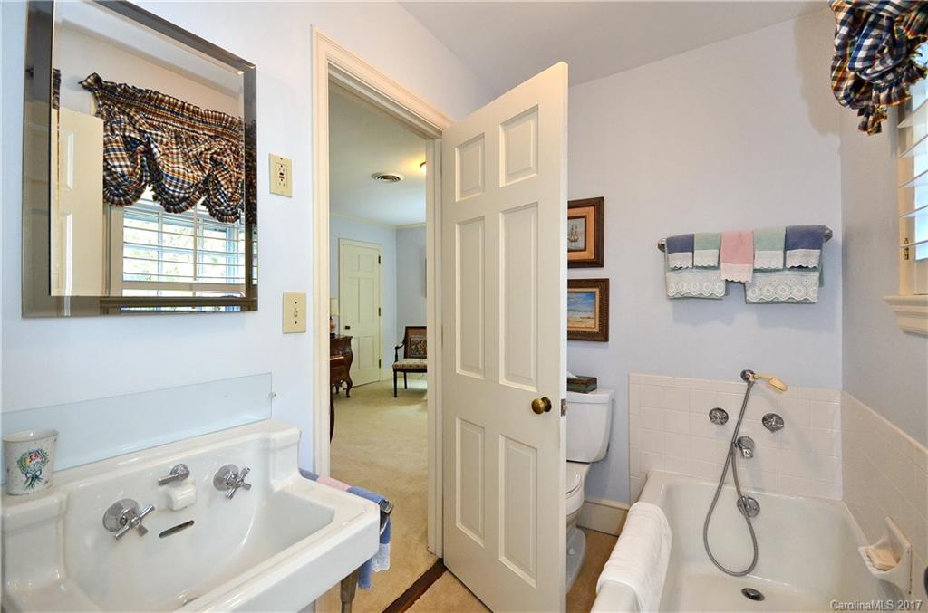 6 Busbee Road Asheville NC 28803