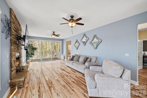 36 Ivy Cove Road Fairview NC 28730