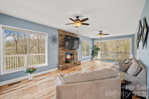 36 Ivy Cove Road Fairview NC 28730