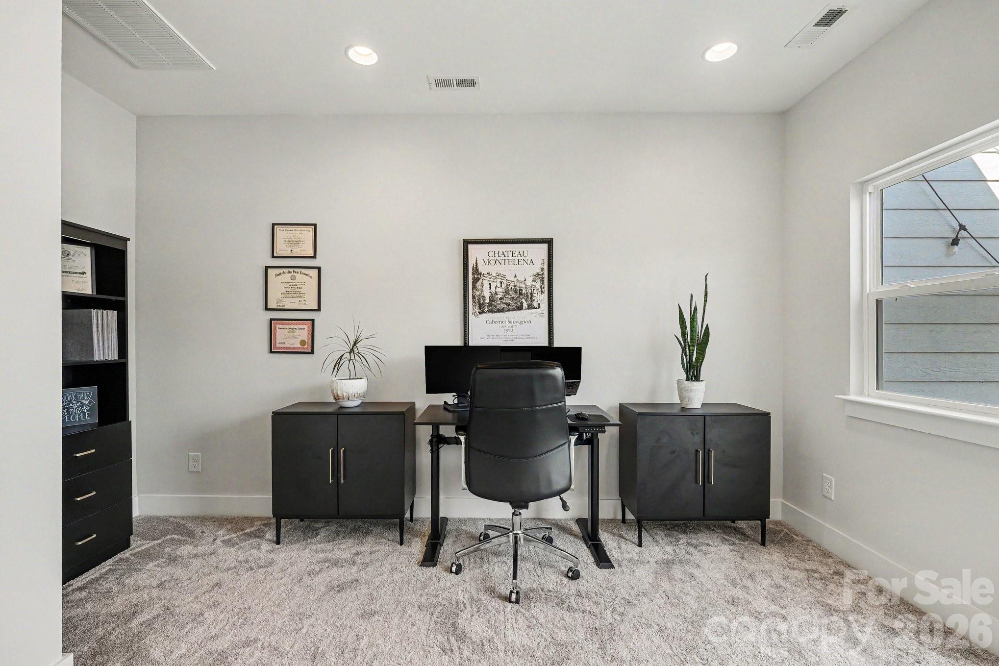 562 West End Drive Charlotte NC 28208