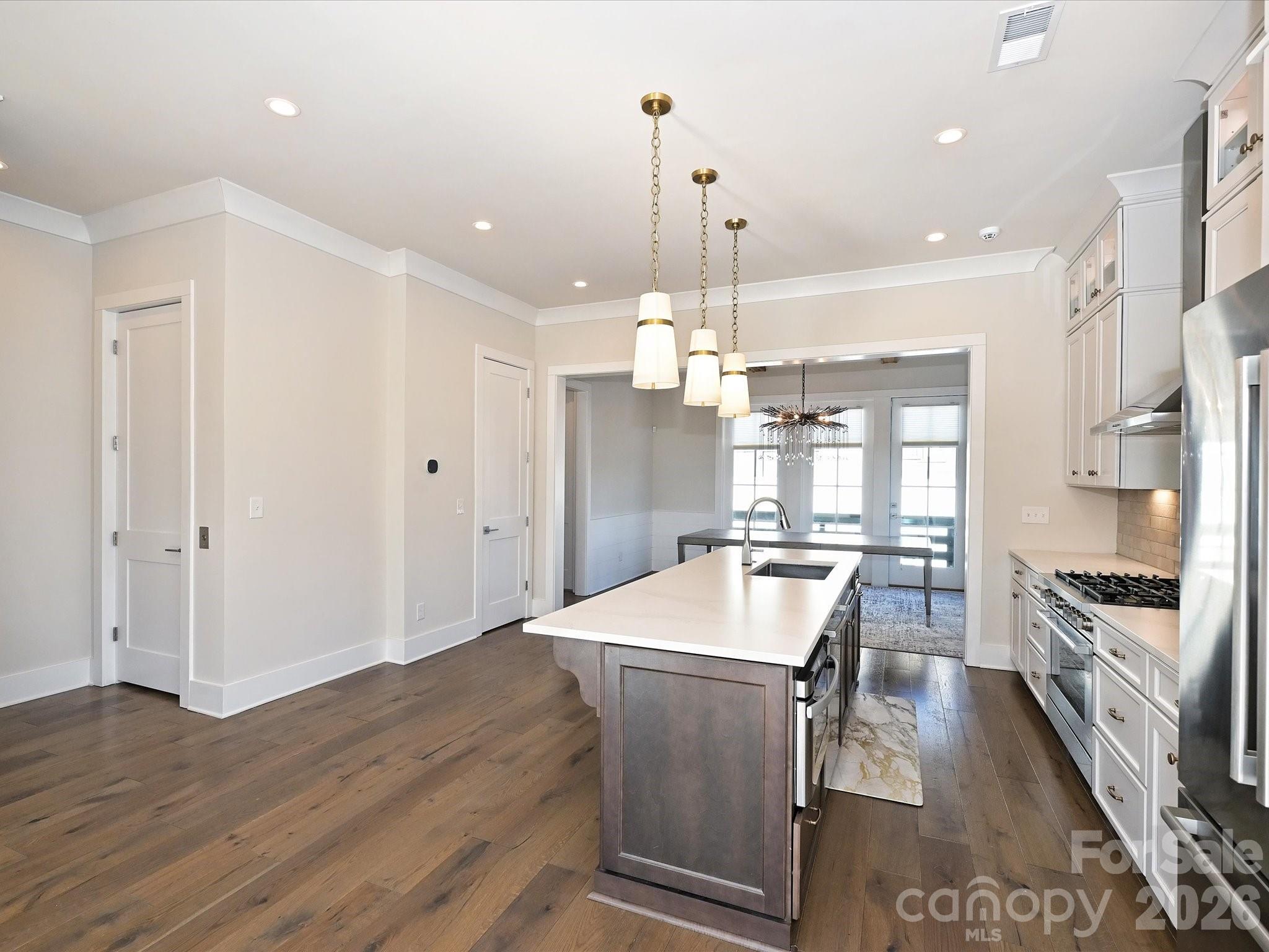 2428 Runnymede Lane Charlotte NC 28209