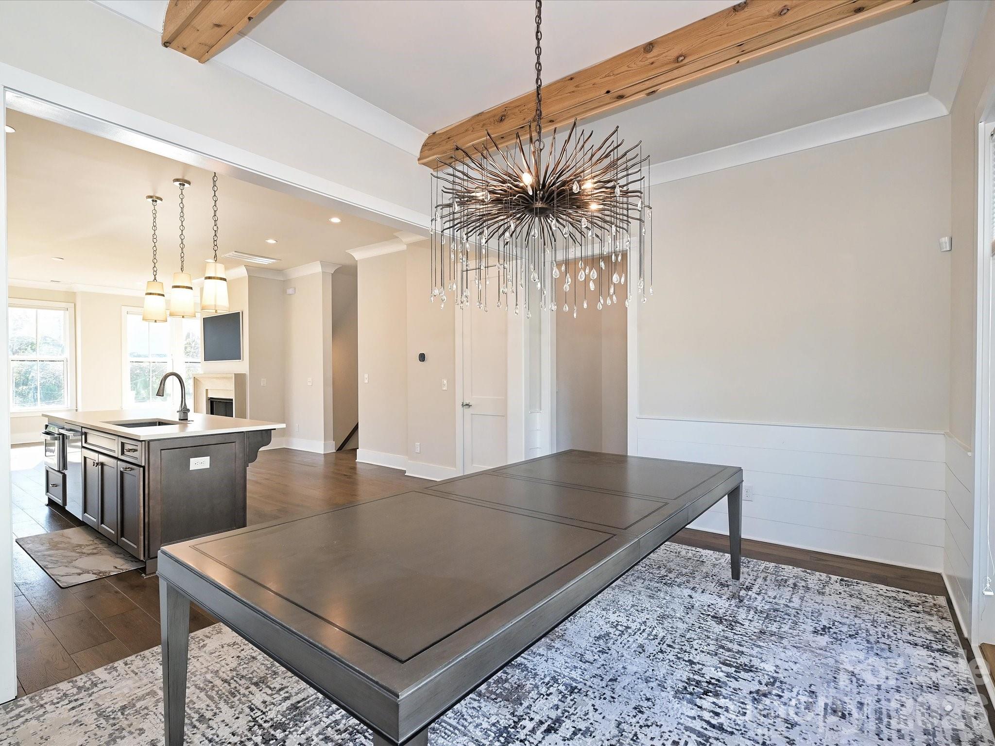 2428 Runnymede Lane Charlotte NC 28209