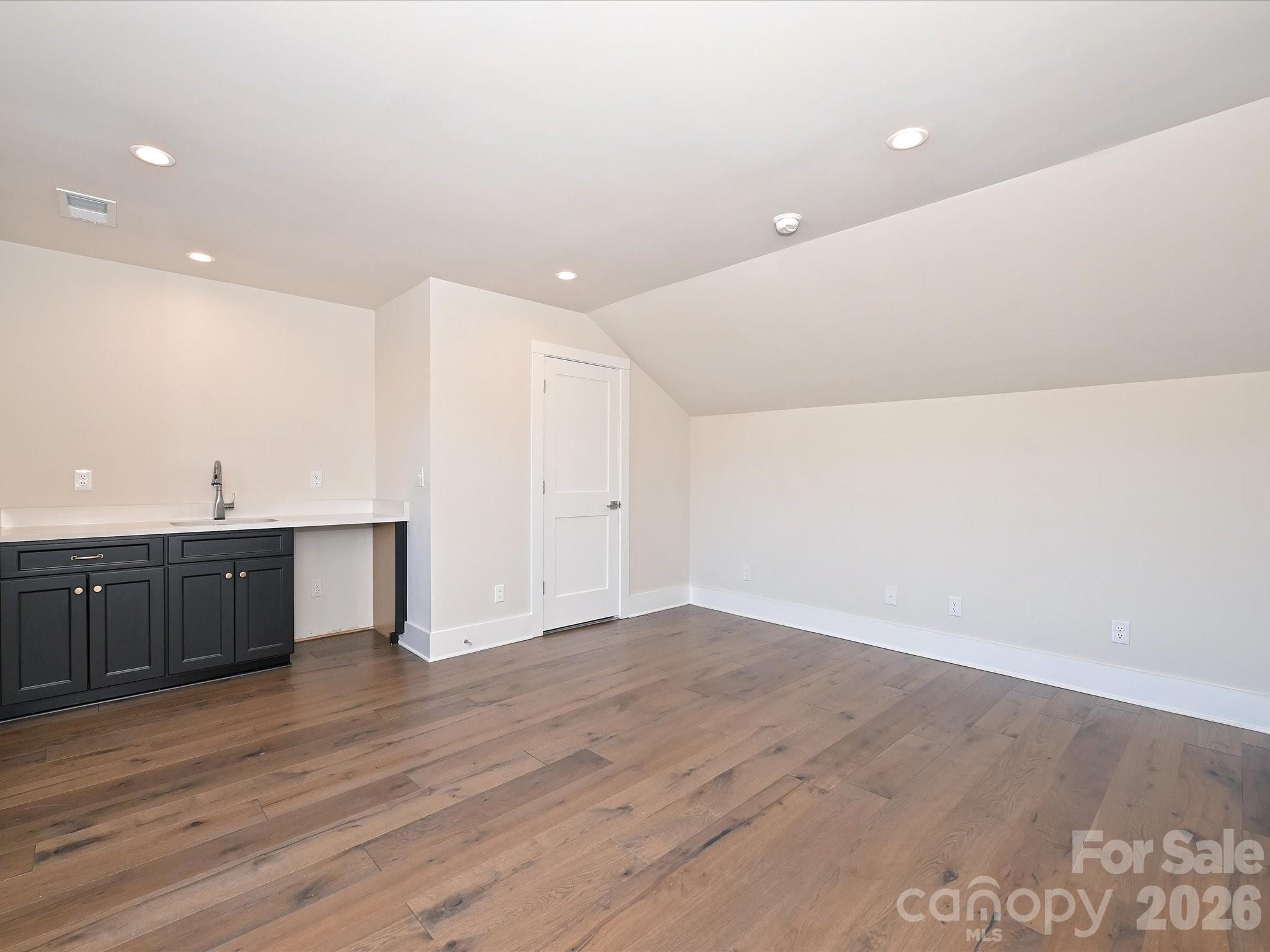 2428 Runnymede Lane Charlotte NC 28209