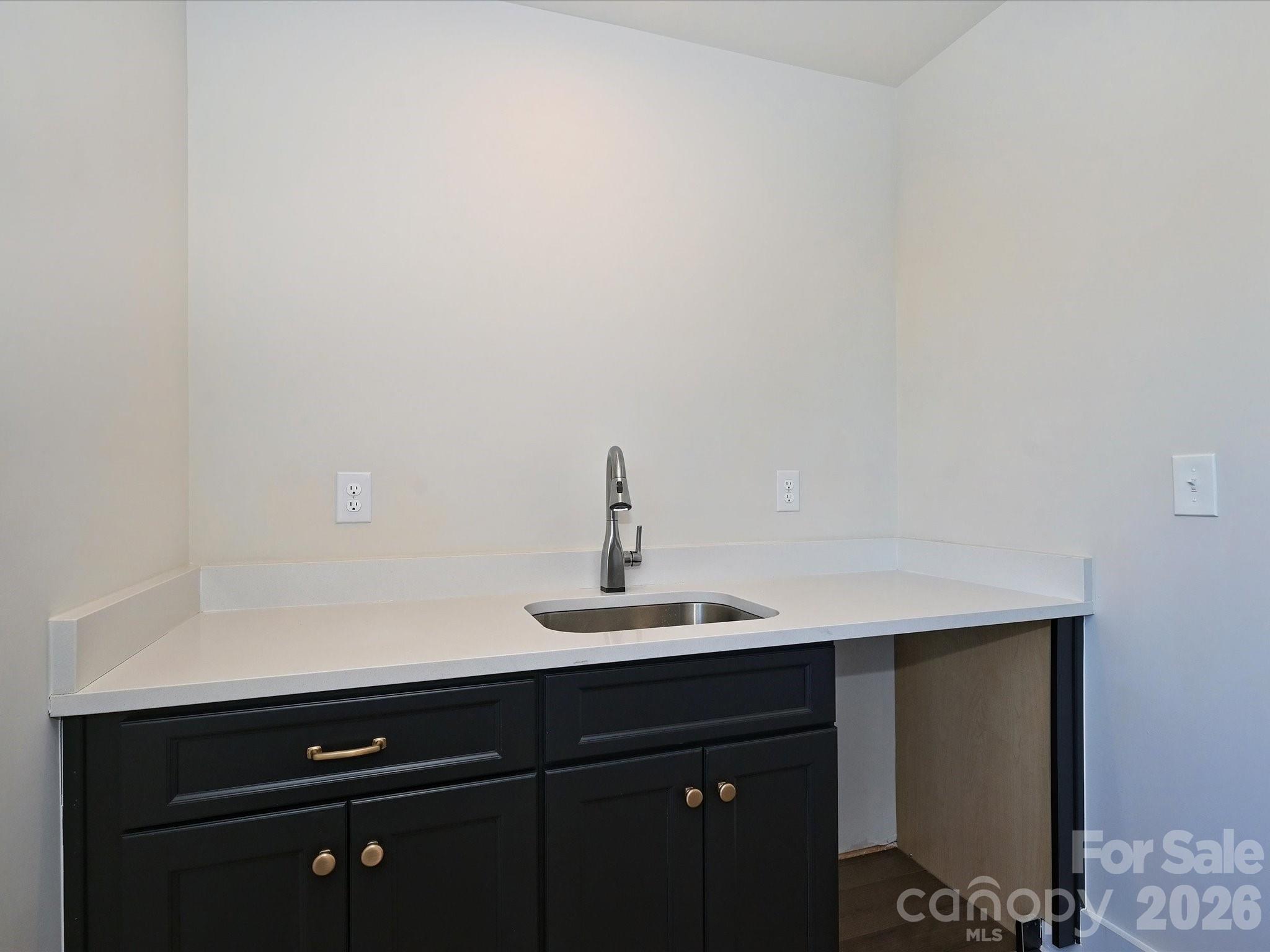 2428 Runnymede Lane Charlotte NC 28209