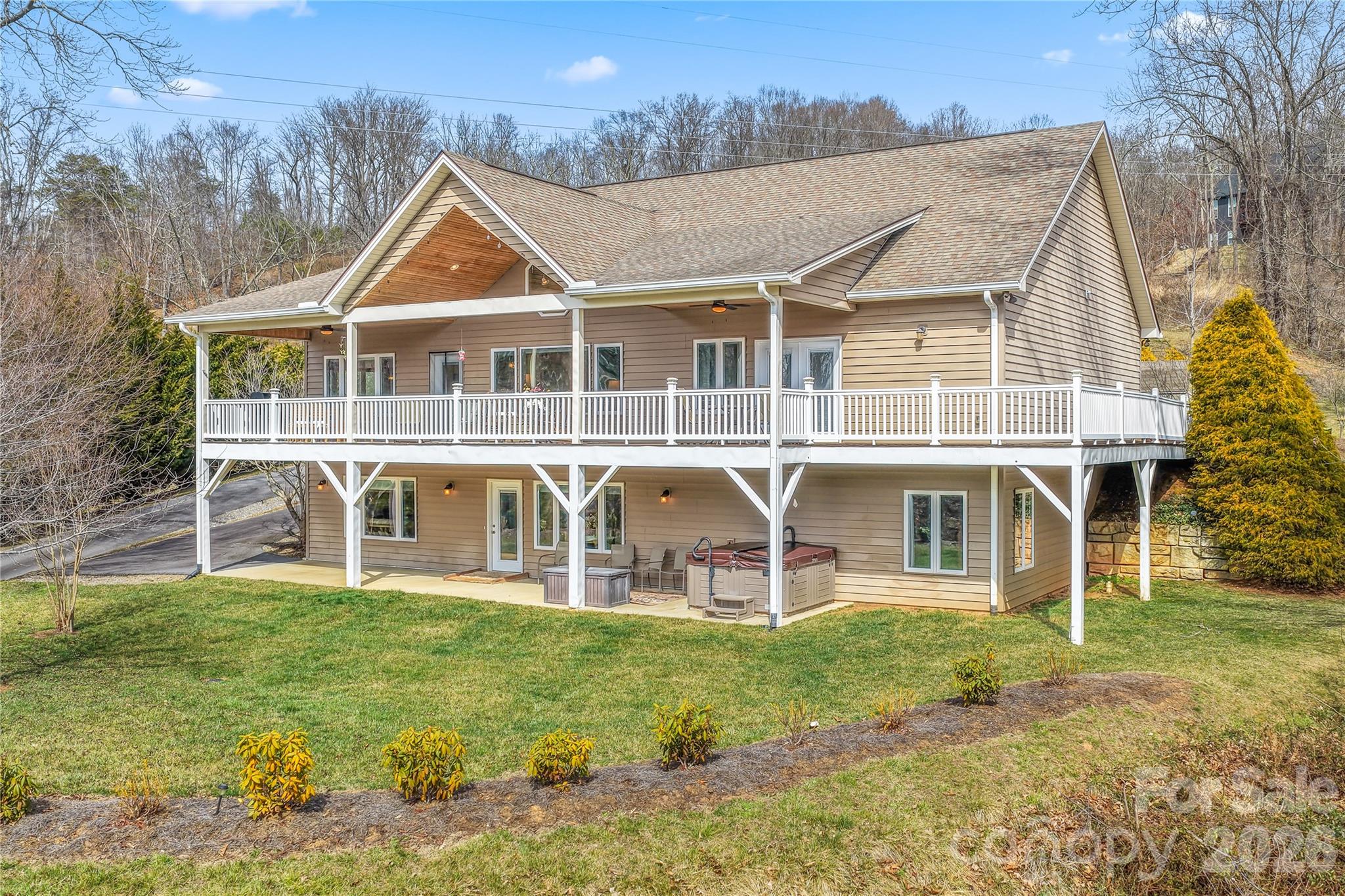 140 Debbie Loop Waynesville NC 28786
