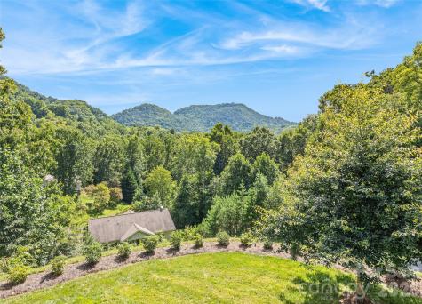 140 Debbie Loop Waynesville NC 28786