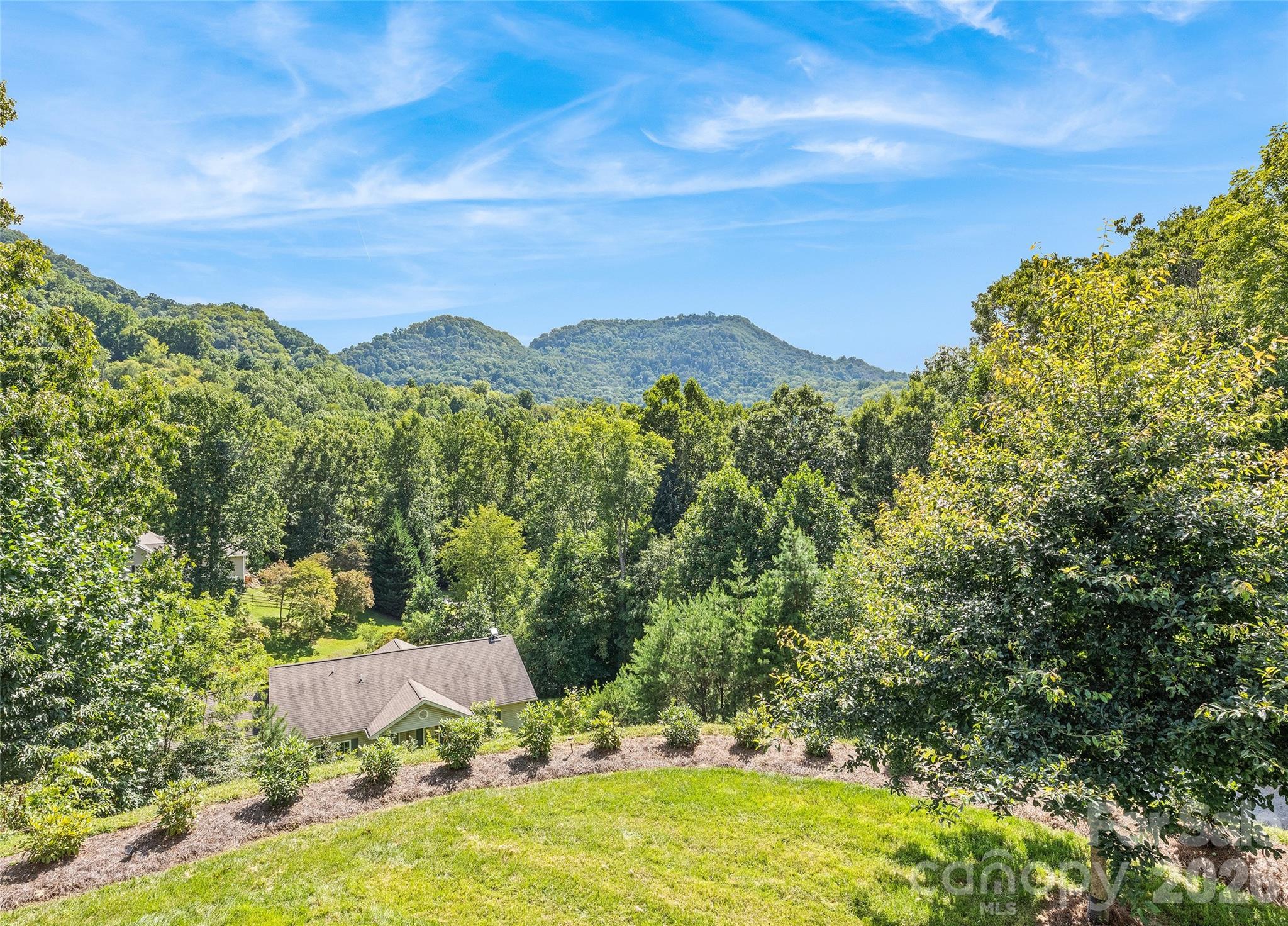 140 Debbie Loop Waynesville NC 28786