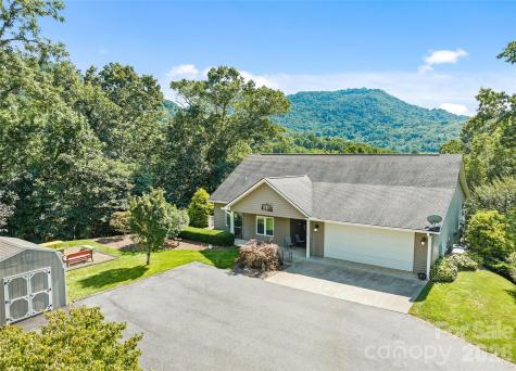 140 Debbie Loop Waynesville NC 28786