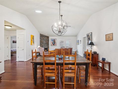 645 High Quarry Road Hendersonville NC 28791