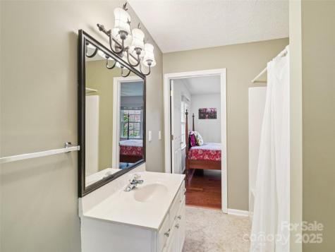 645 High Quarry Road Hendersonville NC 28791